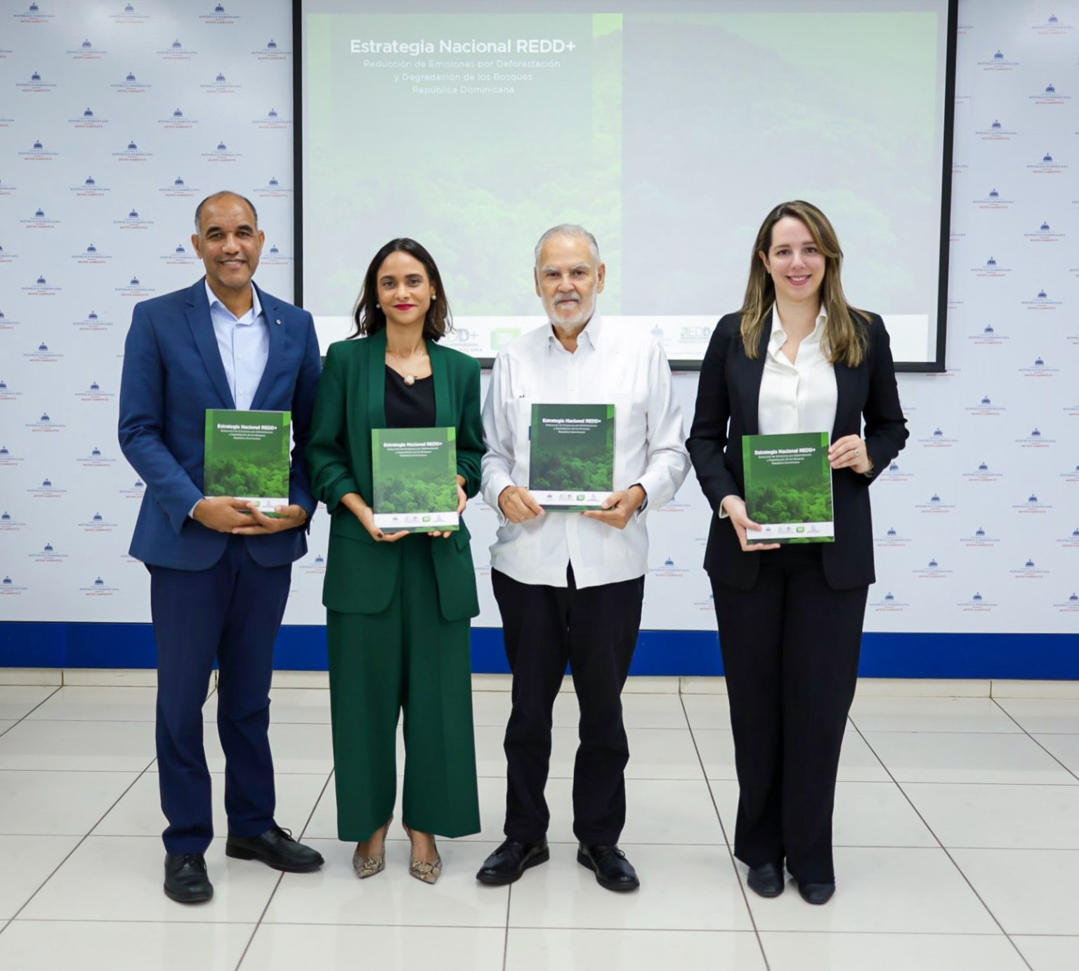 Dominicana a través de Medio Ambiente lanza lineamientos a seguir en estrategia de reducción de emisiones por deforestación y degradación de los bosques (REDD+)